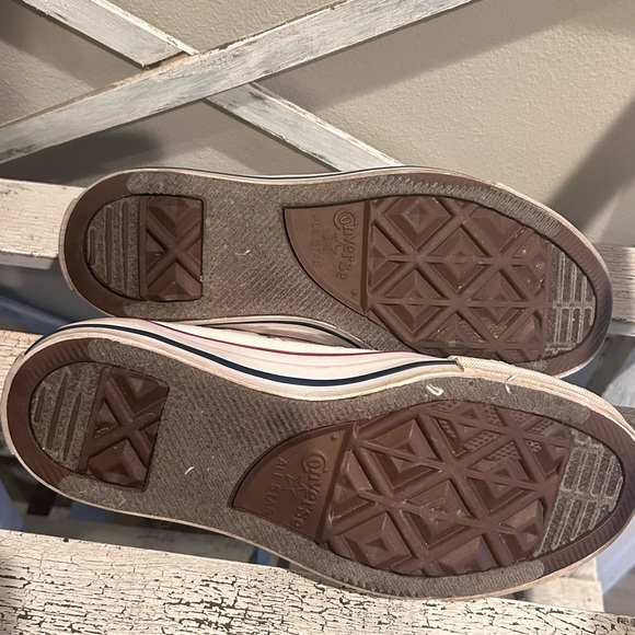 Converse - Picture 6 of 7